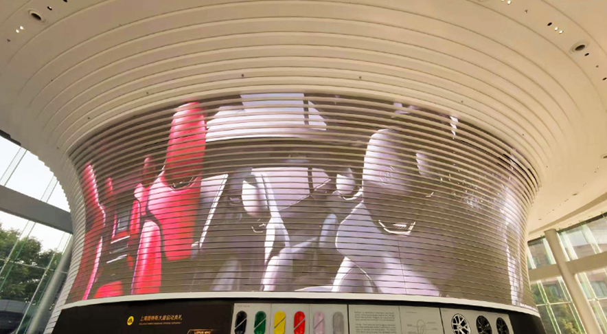 �Ϻ�ĳ����