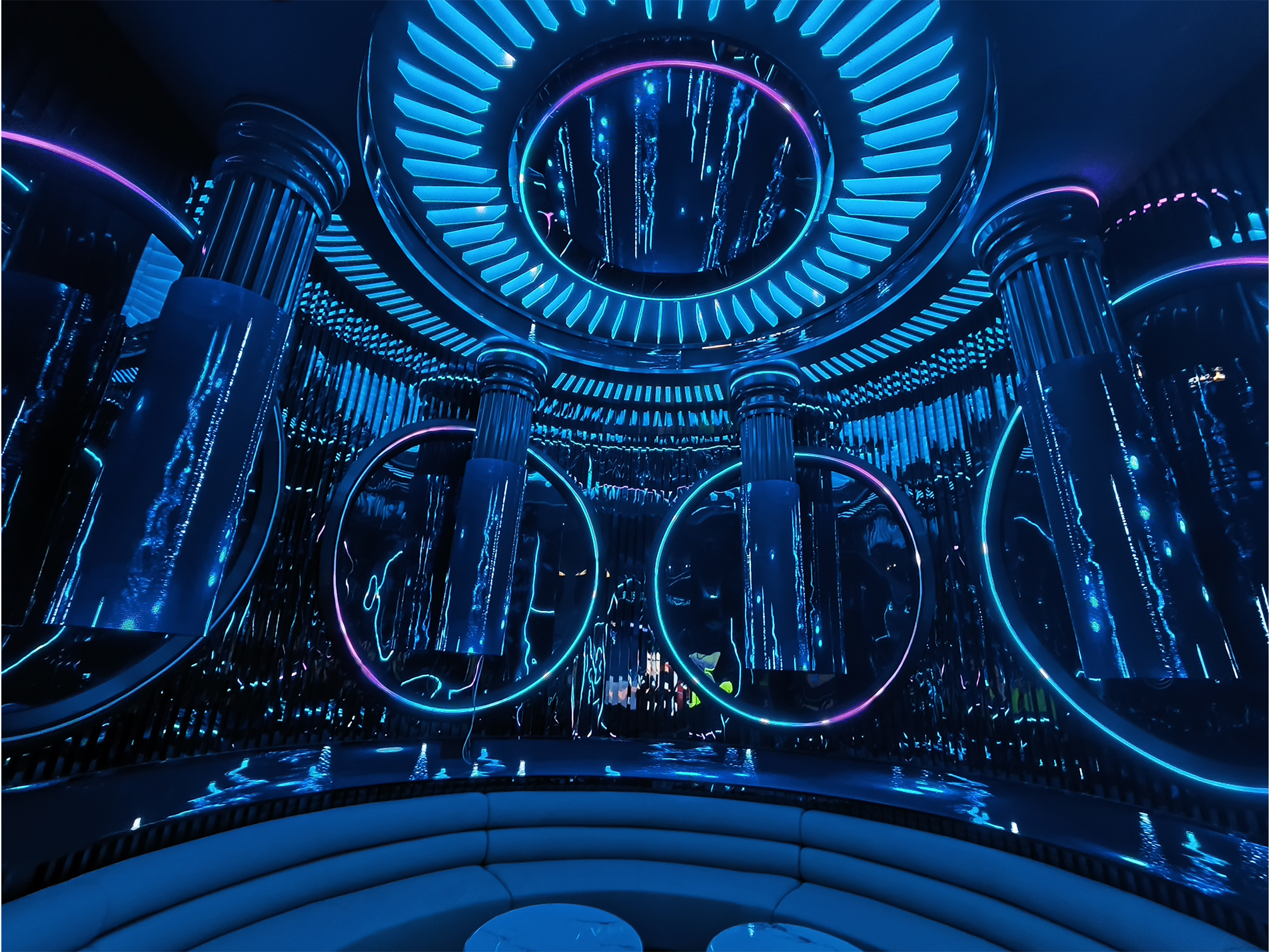 ����ʡ������ĳKTV��Ŀ