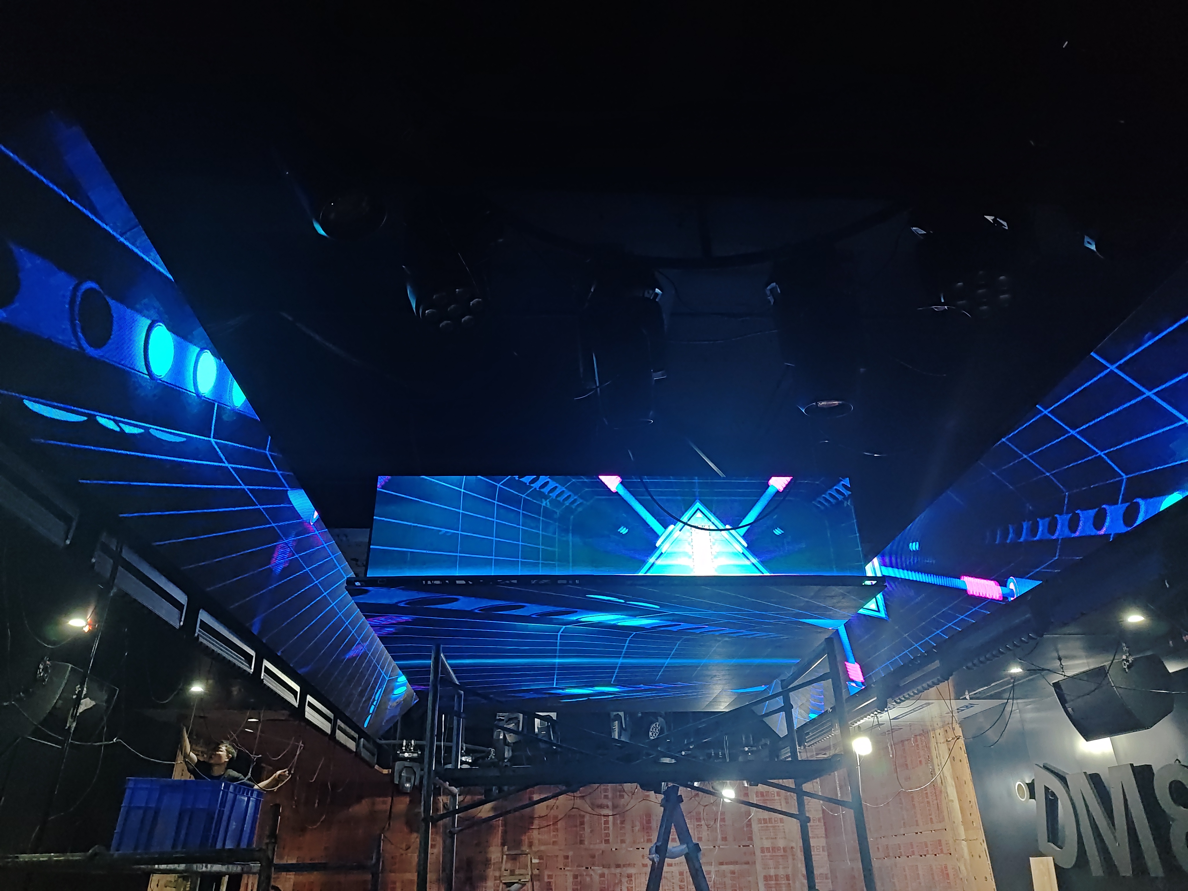 ���˾ư�DM808CenterClub