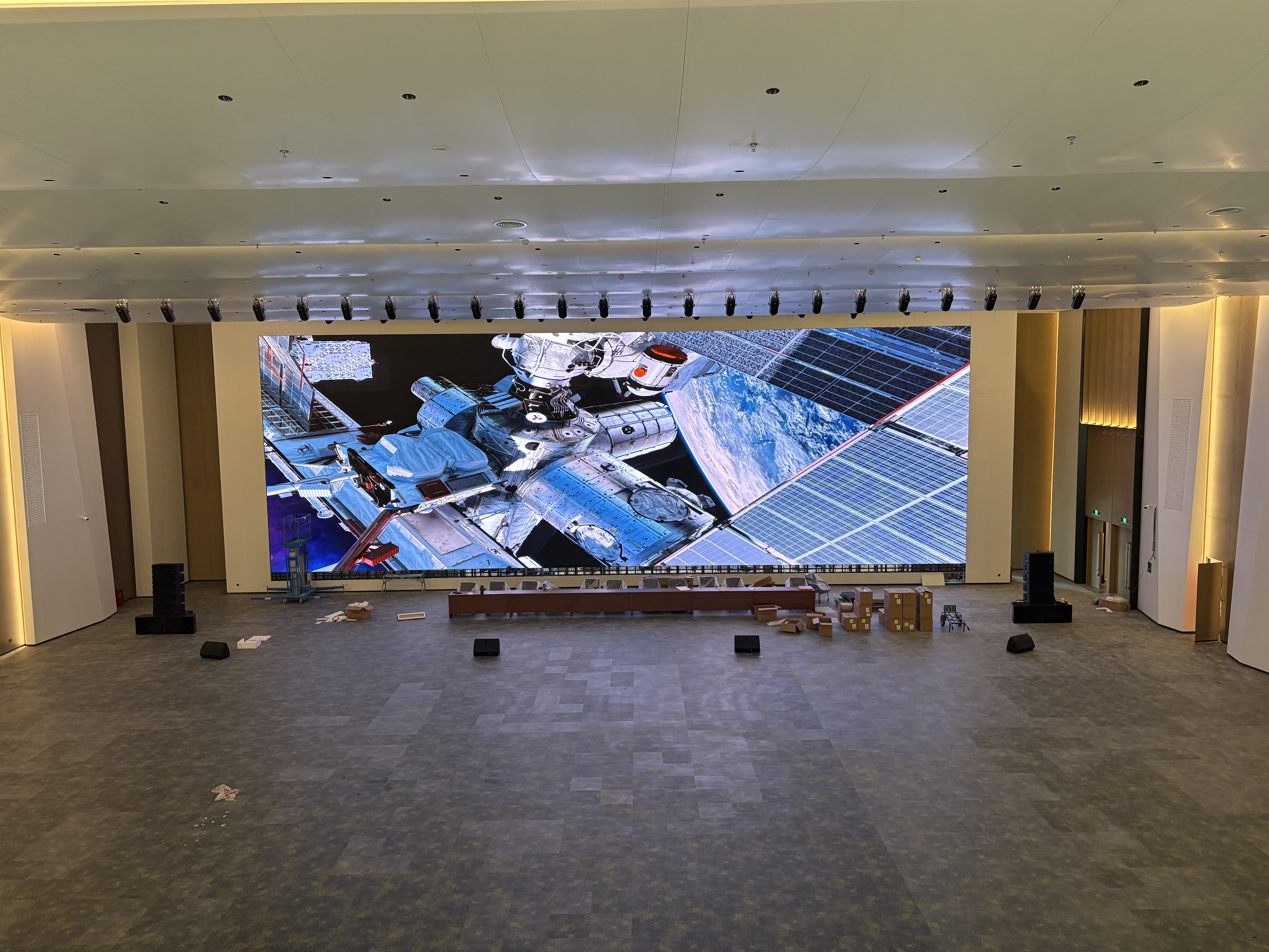 �����ջݽ���