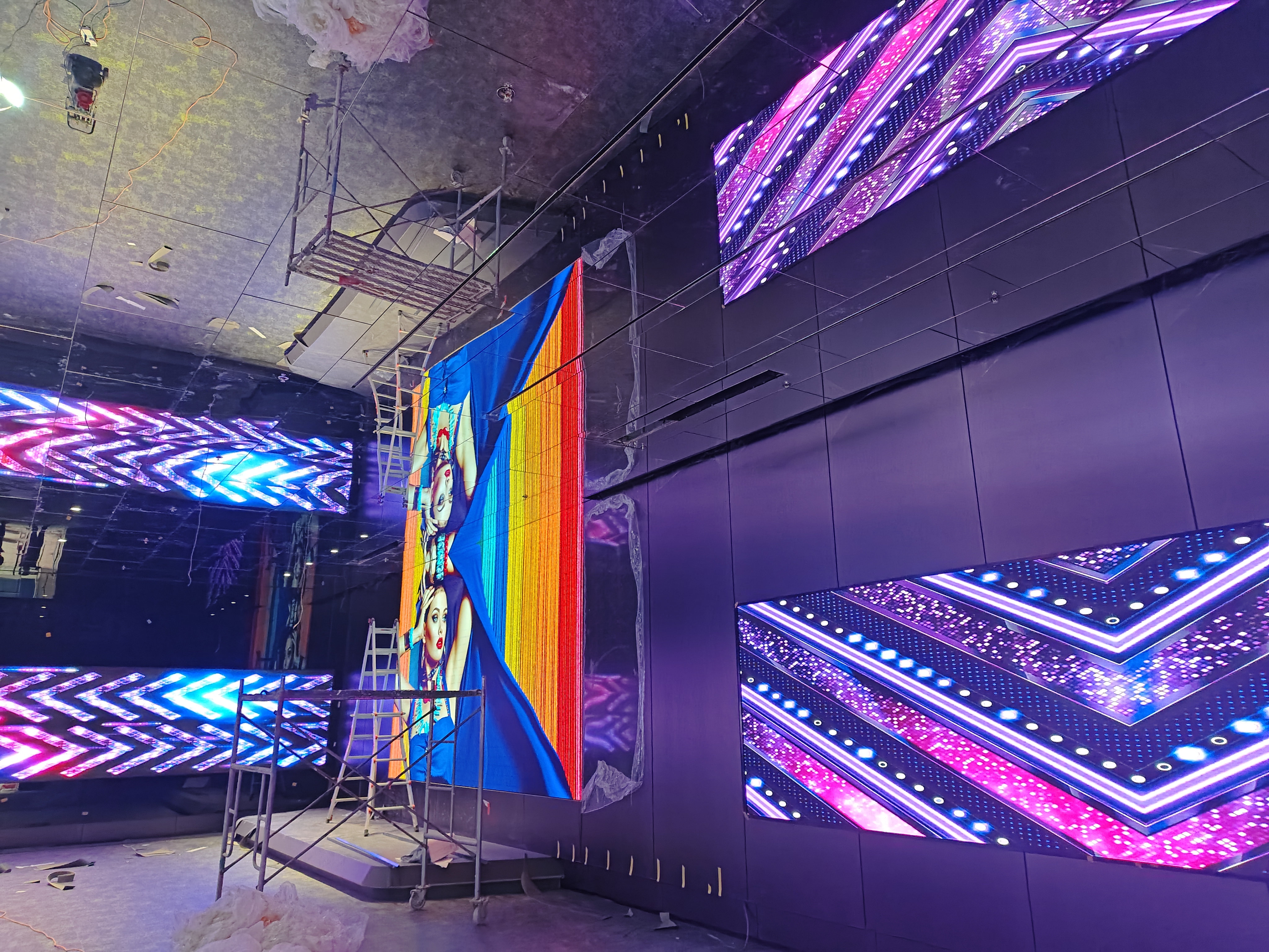 �¶�����ҵ����չ��